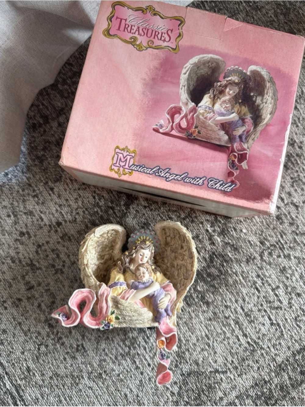 Classic Treasures Musical Angel With Child Figurine Vintage Collectible Gift Box